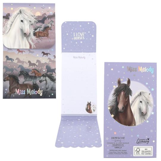 Miss Melody Pad With Magnetic Closure