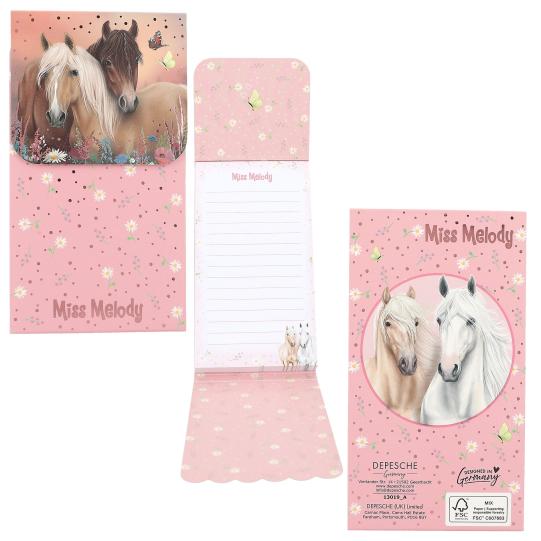 Miss Melody Pad With Magnetic Closure