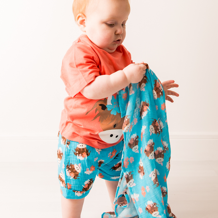 Bonnie Highland Cow Muslin Bibs & Squares