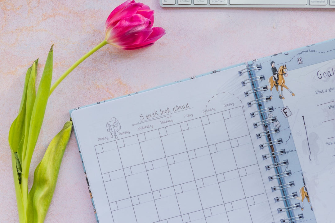 Emily Cole Appointment Planner - The Glamorous Grub