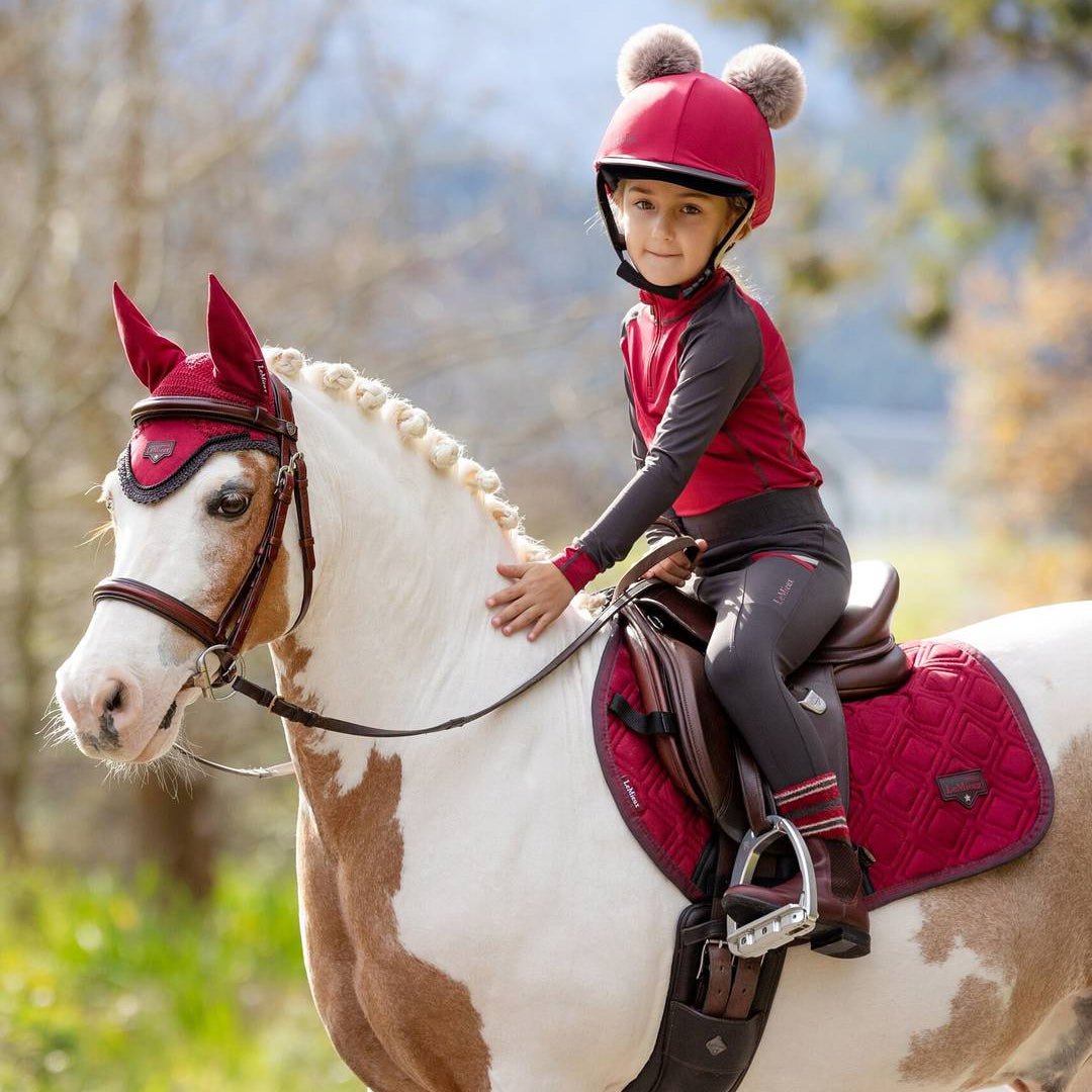 Mini Chapeau à Double Pompons LeMieux – Soie – Équitation – Neuf