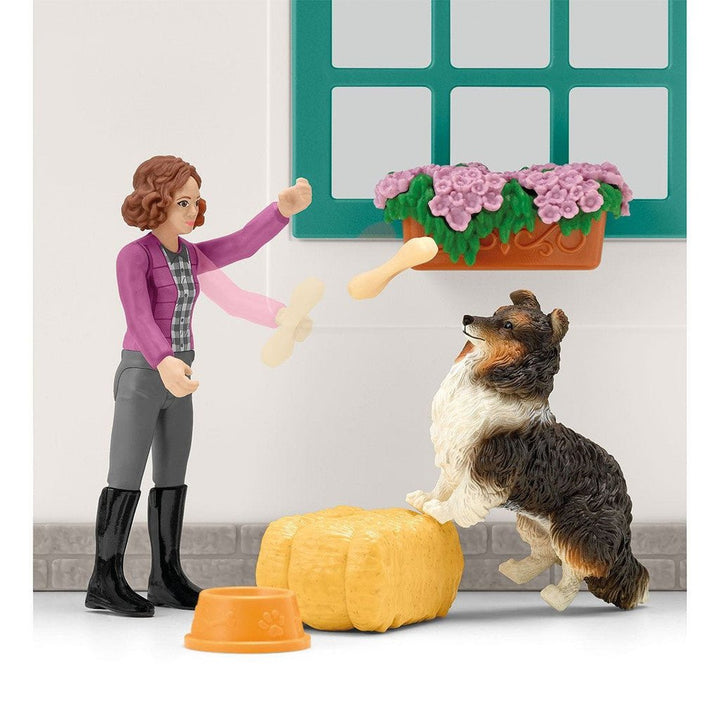 Schleich - Horse Shop - The Glamorous Grub