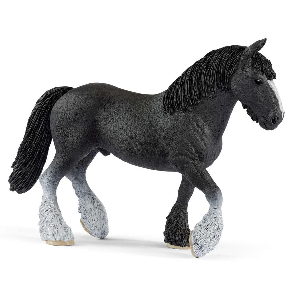 Schleich - Horse Stable - The Glamorous Grub