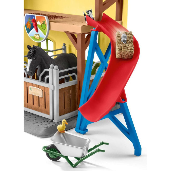 Schleich - Horse Stable - The Glamorous Grub