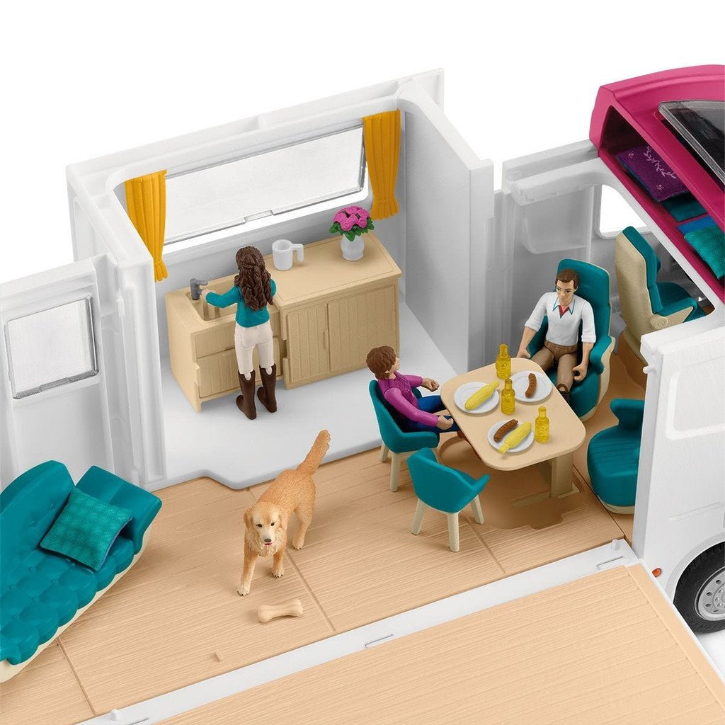 Schleich - Horse Transporter - The Glamorous Grub
