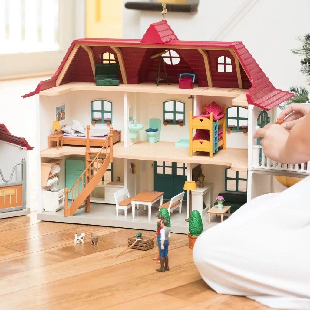 Schleich - Lakeside Country House & Stable - The Glamorous Grub