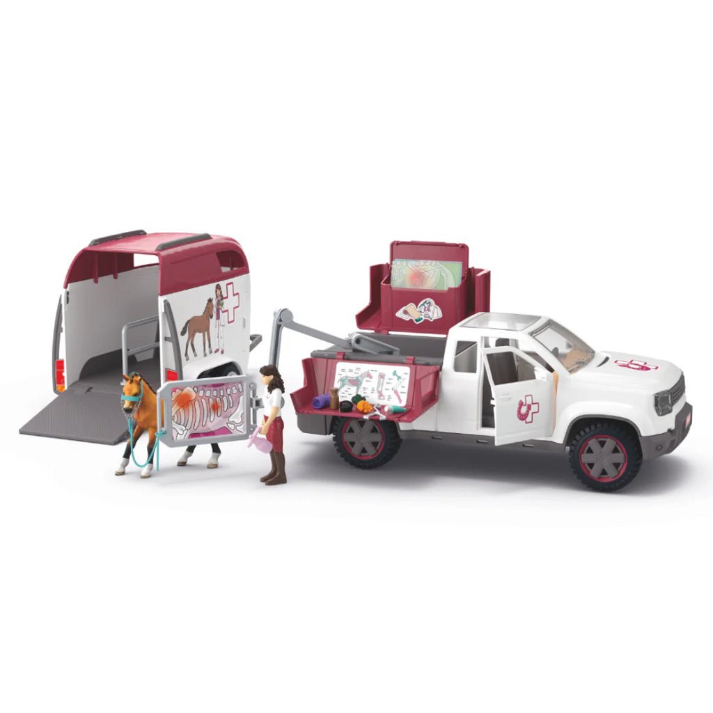 Schleich - Mobile Vet with Trailer - NEW - The Glamorous Grub