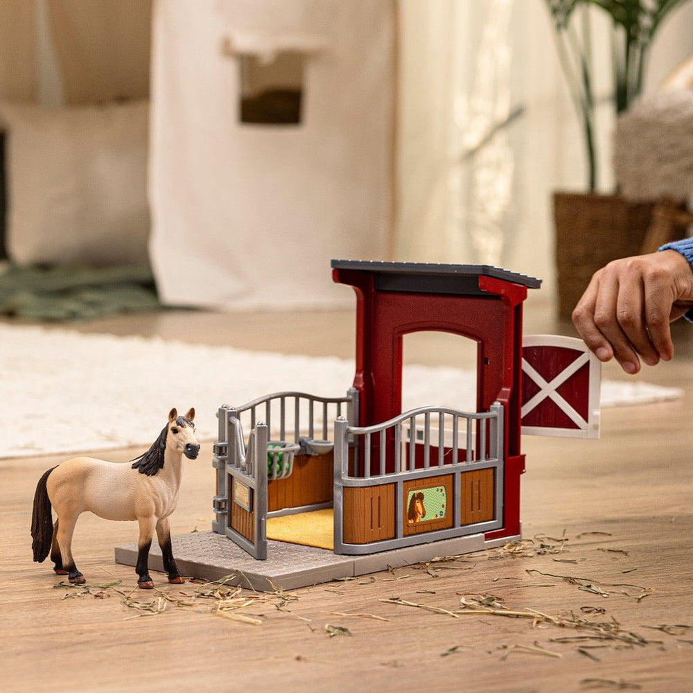 Schleich - Pony Box with Mustang Mare - NEW - The Glamorous Grub