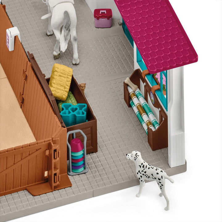 Schleich - Riding Arena Peppertree - The Glamorous Grub